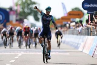 SEGAERT SORPRENDE TUTTI A NOVI LIGURE. FUCILATA NEGLI ULTIMI 3 KM E VITTORIA ALLA CANCELLARA